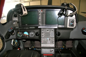 N 194CP Cockpit